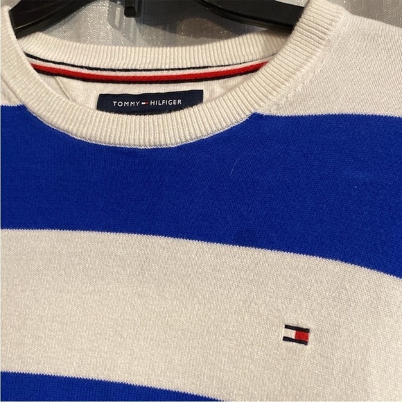 Tommy Hilfiger White and Blue crew neck sweater Sz Med - Picture 2 of 4